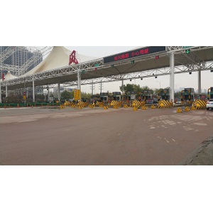 2009年太原長(zhǎng)風(fēng)高速口養(yǎng)護(hù)至今使用效果
